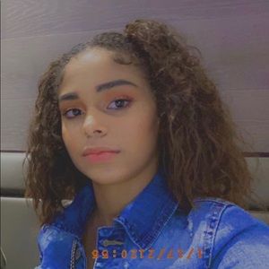 Meet your Posher, Angeline